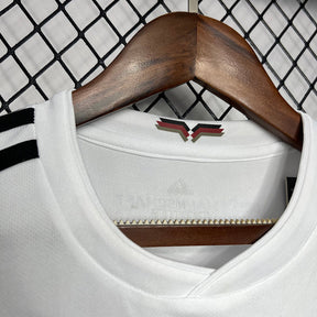 Camiseta Seleção Alemanha 2018 - Home - Retro - detalle del cuello