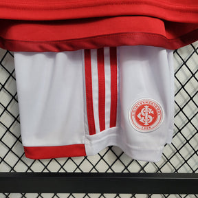 Kids Internacional l 2023∕24 Vermelho - detalle del cuello