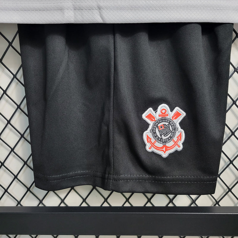 Kids Corinthians l 2023∕24 Branco-Preto - detalle del cuello