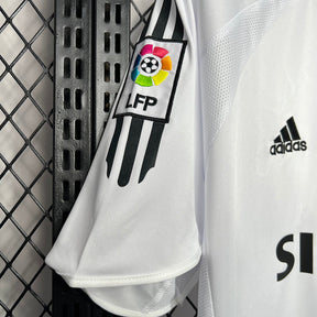 Camiseta Real Madrid l Retro 2005/06 - detalle de la manga