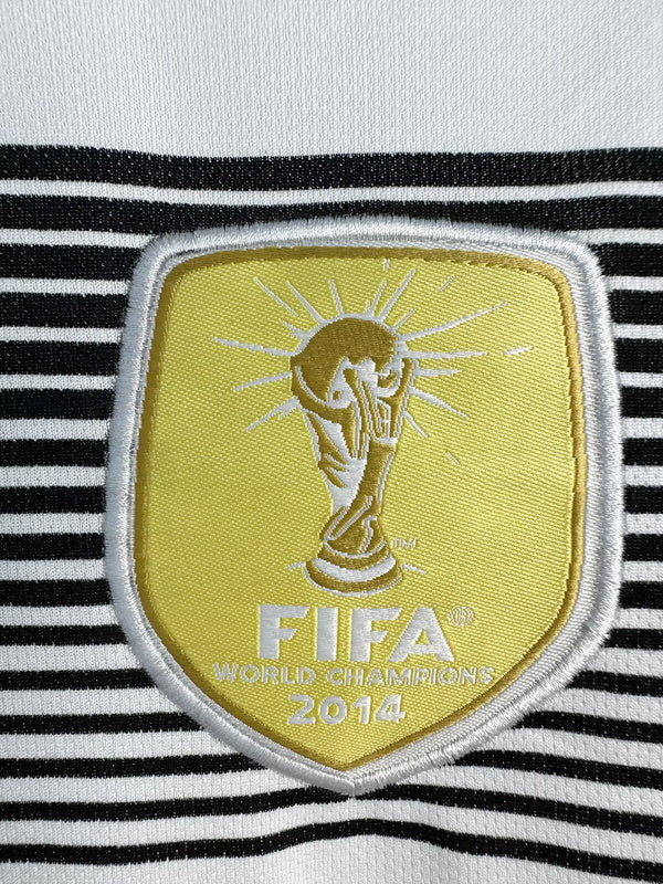 Camiseta Germany 2018 - Home Retro - detalle del cuello