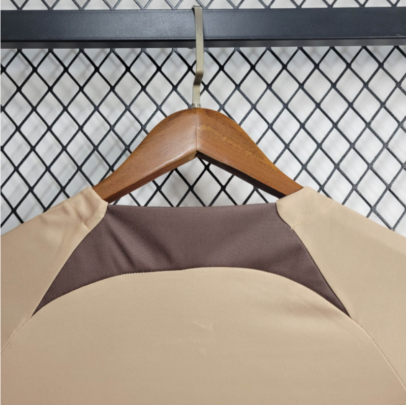 Camiseta 24/25 Corinthians Treino Bege - vista trasera