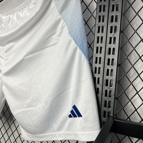 Shorts Italia ll 2024/25 - detalle del cuello