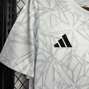 Camiseta 24/25  Real Madrid Training- Branco - vista frontal