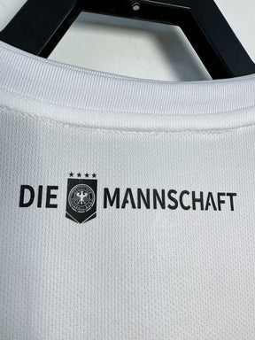 Camiseta Germany 2018 - Home Retro - detalle de la manga