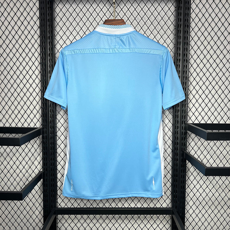 Camiseta Manchester City l Retro 2011/12 - vista frontal