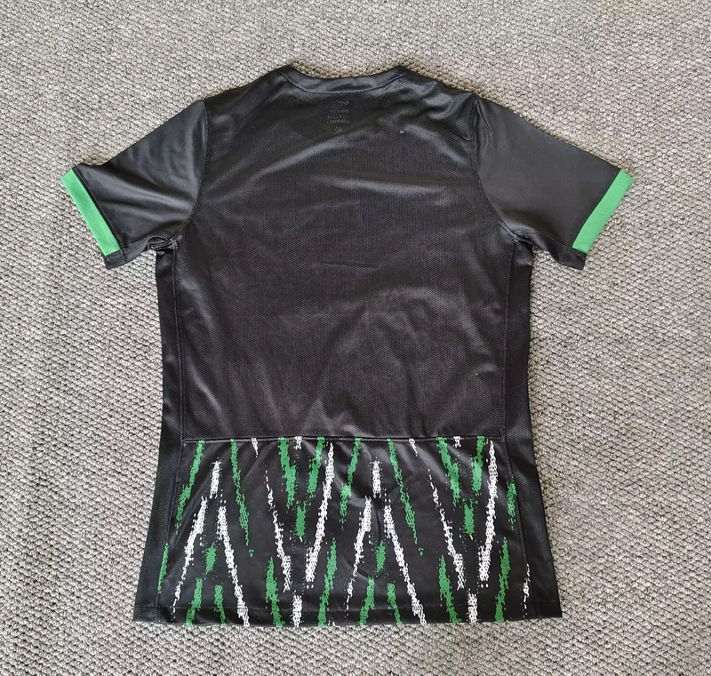 Camiseta Elche 25∕26 Away - detalle del cuello