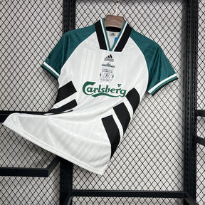 Camiseta do Liverpool Retro 1993/95 ll - detalle del cuello