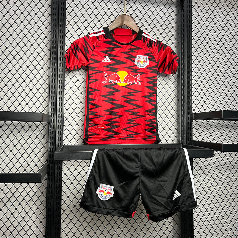 Kids New York Red Bulls 2024∕25 - detalle del cuello