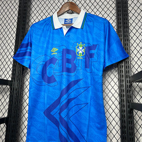 Camiseta Brasil ll Retro 1991/93 - detalle del cuello