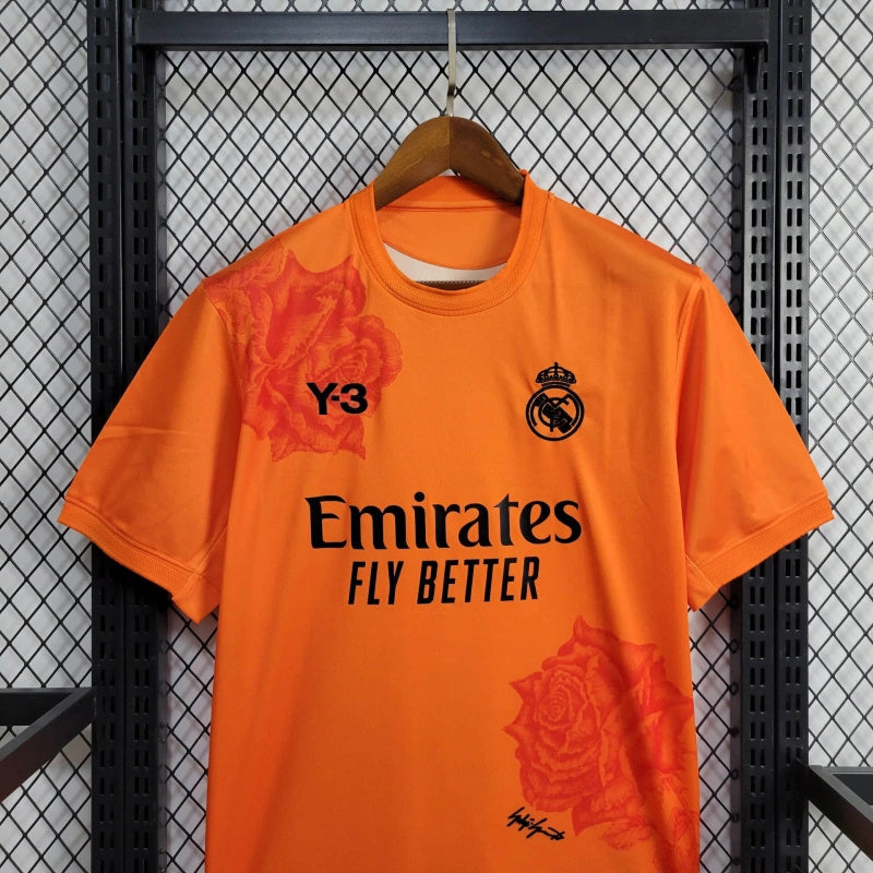 Camiseta Edição Especial Y-3 Real Madrid 24/25 - Laranja - detalle de la manga