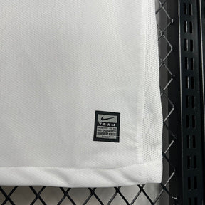 Camiseta Inter Milan ll Retro 2009/10 - detalle del cuello