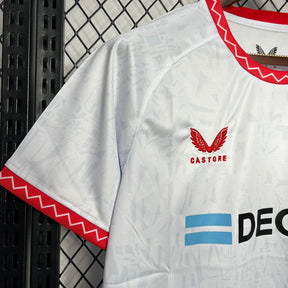 Camiseta Sevilla l - 24/25 - detalle de la manga