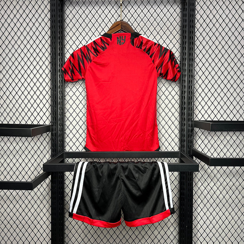 Kids New York Red Bulls 2024∕25 - detalle de la manga