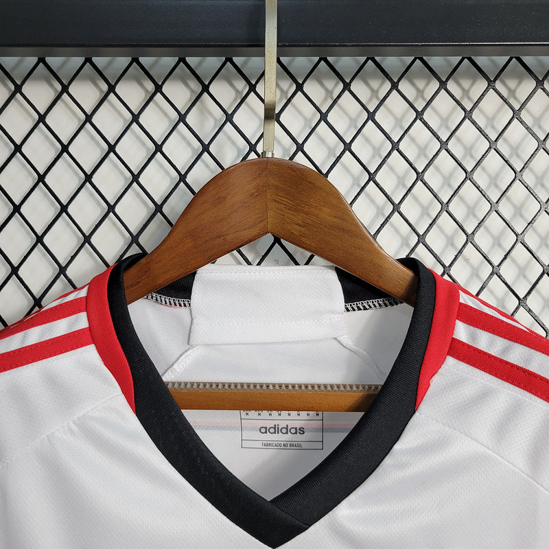 Camiseta 23∕24 Flamengo ll - Femenino - Branco - detalle de la manga