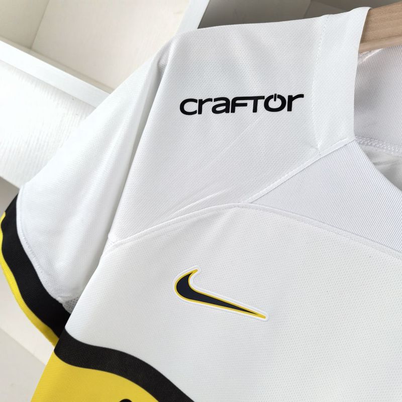 Camiseta Aik II 24/25 - Branco e Amarelo - detalle de la manga