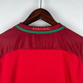 Camiseta Portugal Retrô 2016 Manga Longa Vermelho - vista frontal