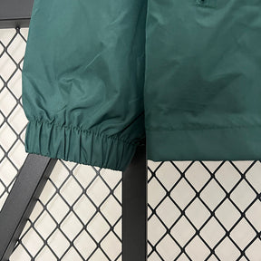 Windbreaker Nike 24/25 - Verde - detalle de la manga
