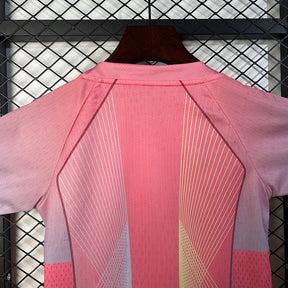 Kids Barcelona l 2025∕26 Special Edition Rosa - detalle del cuello