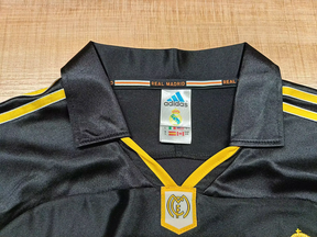 Camiseta Real Madrid 99/00  Long Sleeve - Away Retro - tejido y acabado