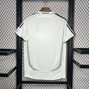 Camiseta Real Madrid l Retro 2006/07 - tejido y acabado