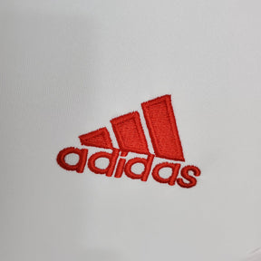Camiseta Retro Benfica 04/05 - Branco - tejido y acabado