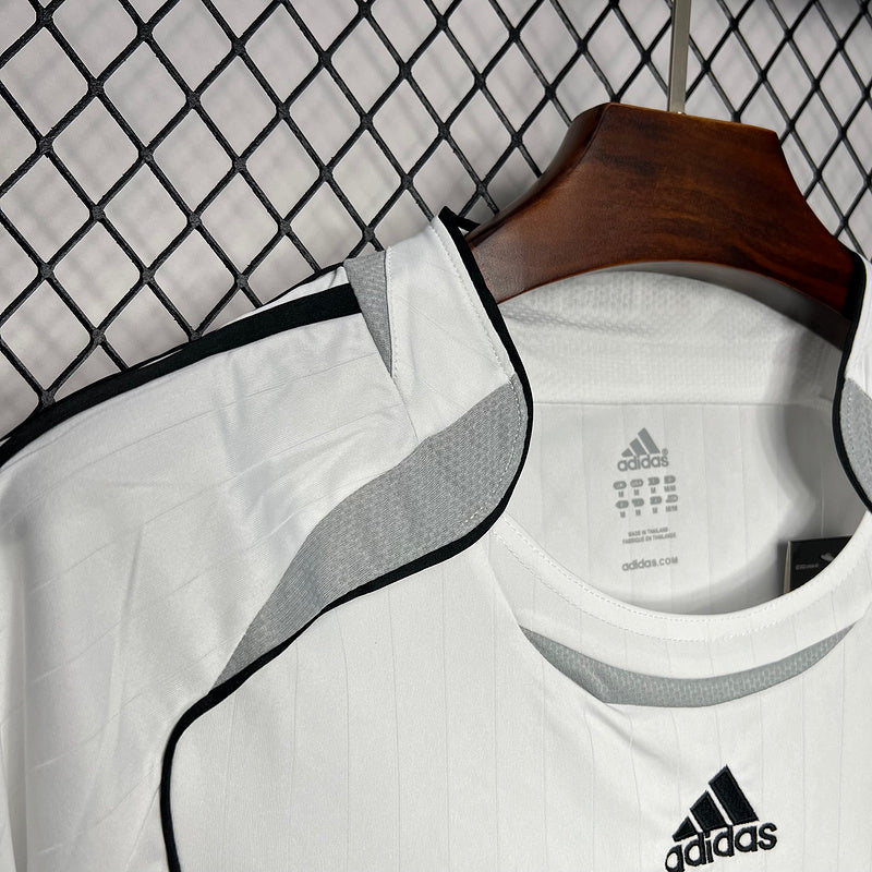 Camiseta Real Madrid l Retro 2006/07 - vista frontal