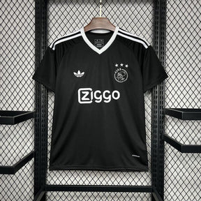 Camiseta Ajax 24/25 - Preto - detalle del cuello