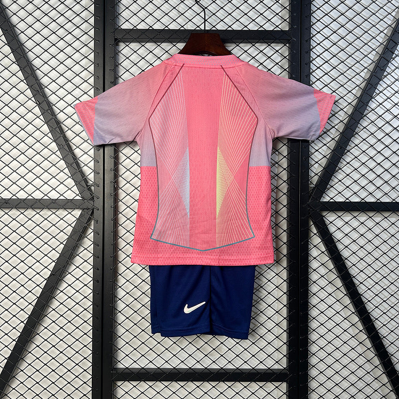 Kids Barcelona l 2025∕26 Special Edition Rosa - detalle de la manga