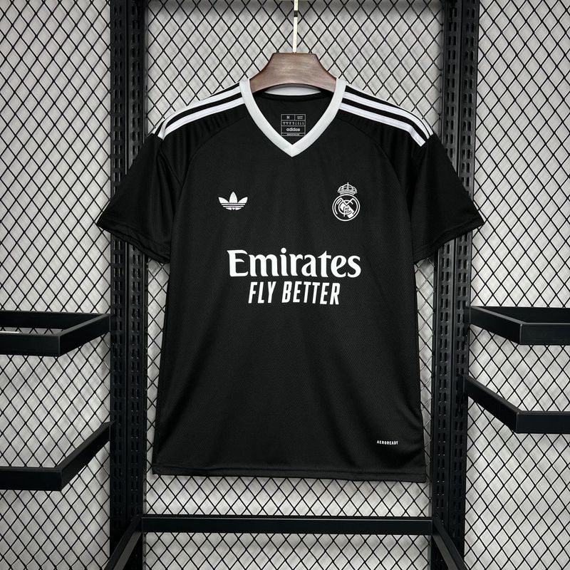 Camiseta Real Madrid 24/25 - Preto - detalle de la manga