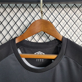 Camiseta 23∕24 Athletico Paranaense ll  - Femenino - detalle de la manga