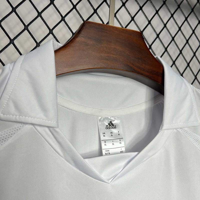 Camiseta Real Madrid l Retro 2005/06 - vista frontal