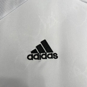 Camiseta Real Madrid l Retro 2005/06 - vista trasera