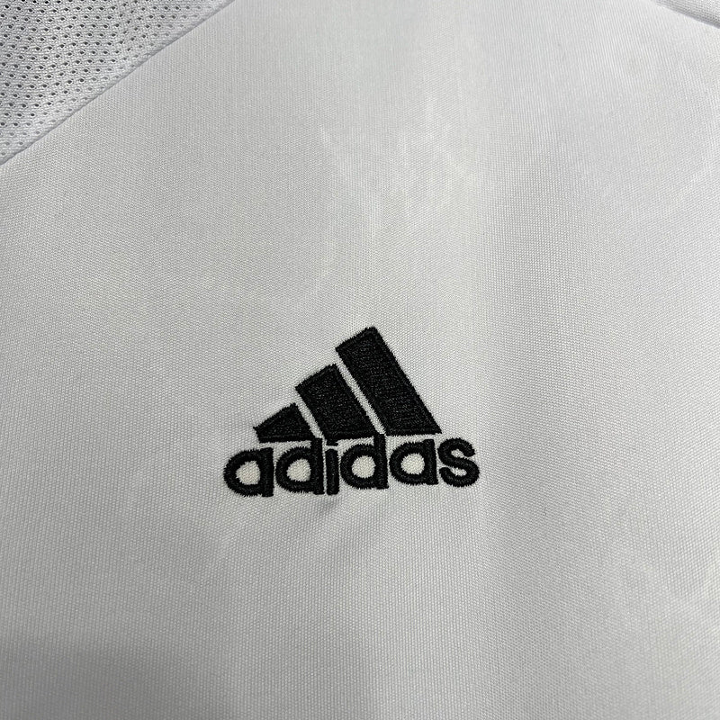 Camiseta Real Madrid l Retro 2005/06 - vista trasera