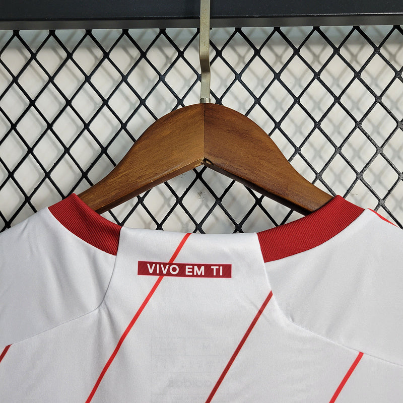 Camiseta 23∕24 Internacional ll - Femenino - detalle de la manga