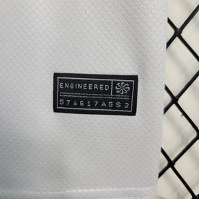 Kids Corinthians l 2023∕24 Branco-Preto - detalle del cuello