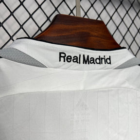 Camiseta Real Madrid l Retro 2006/07 - detalle del cuello