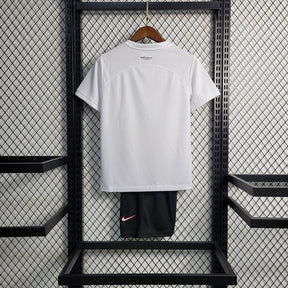 Kids Corinthians l 2023∕24 Branco-Preto - detalle de la manga