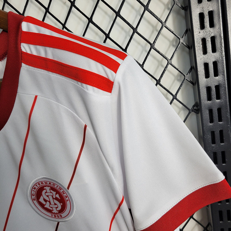 Camiseta 23∕24 Internacional ll - Femenino - tejido y acabado