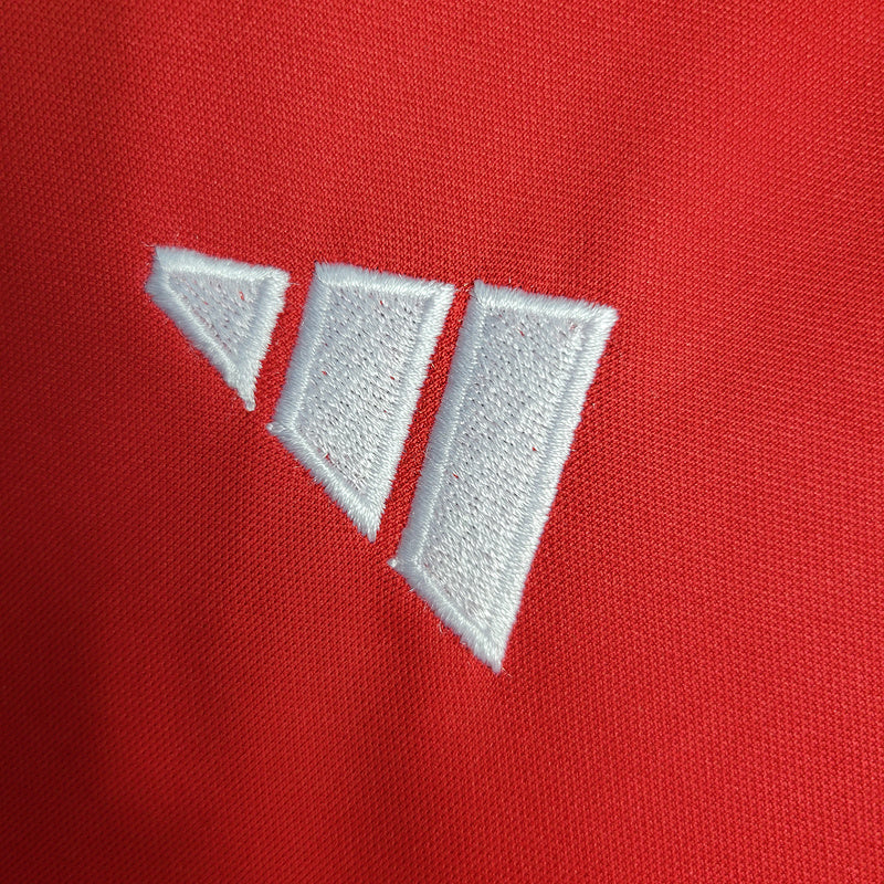 Camiseta 23∕24 Internacional l - Femenino - detalle del cuello