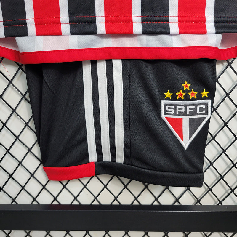 Kids São Paulo ll 2023∕24 Listrada - vista trasera
