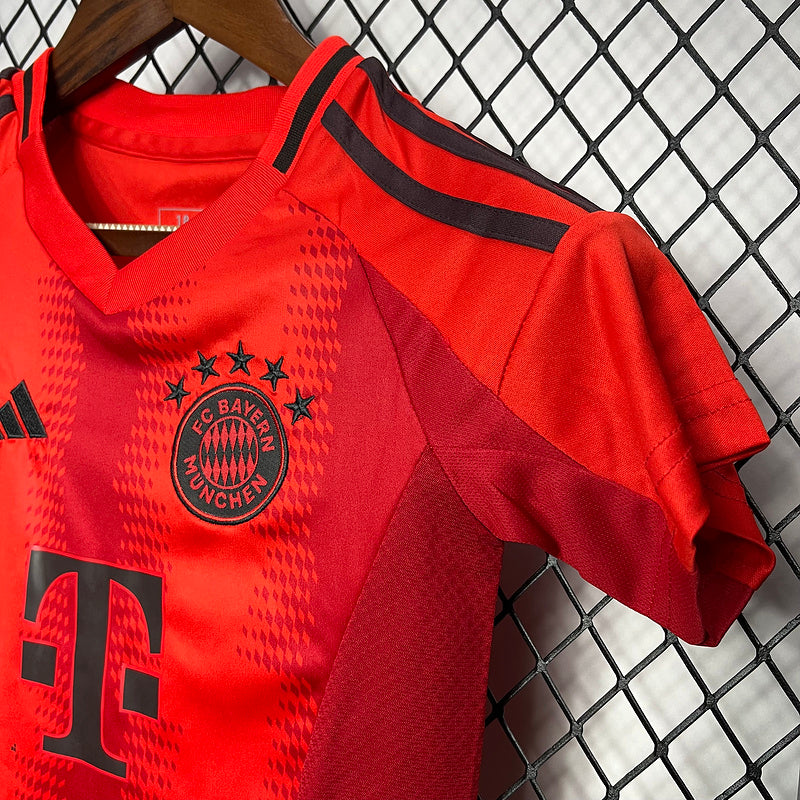 Kids Bayern l 2024∕25 - vista frontal