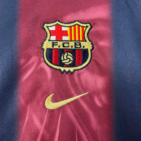 Kids Barcelona l 2025∕26 Special Edition Cactus Jack - detalle de la manga