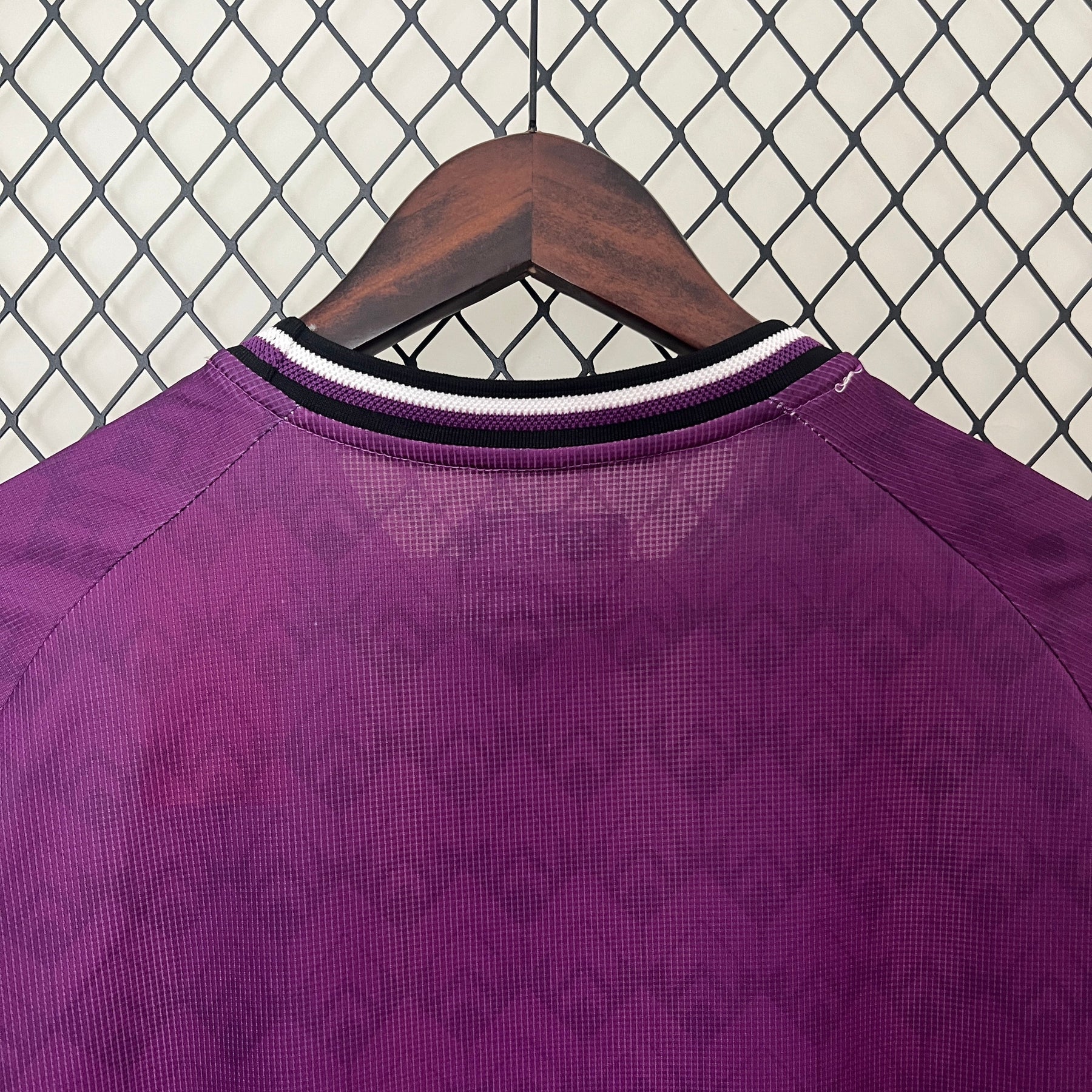 Camiseta Valladolid 24/25 Home - detalle del cuello