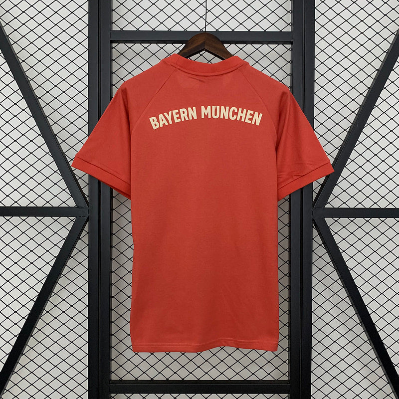 Bayern Munich Cotton T-shirt - vista frontal
