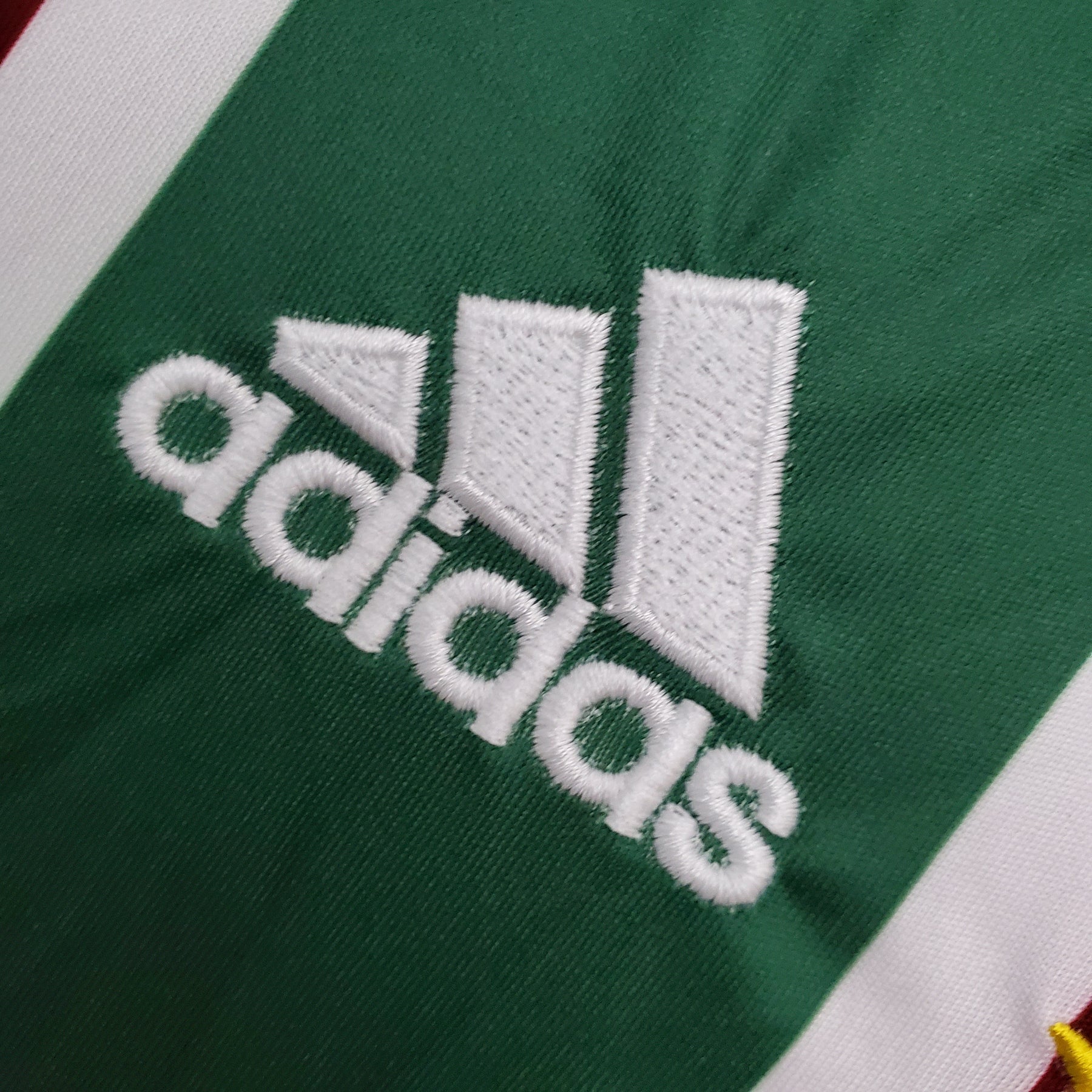 Camiseta Retro Fluminense 08/09 - detalle de la manga