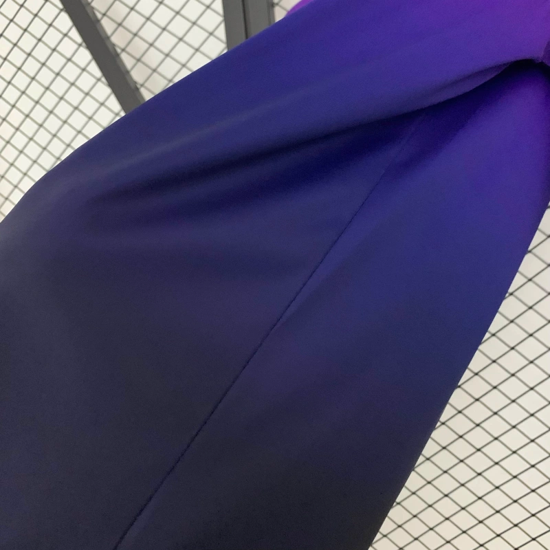 25∕26 Fiorentina Special Edition - detalle del cuello