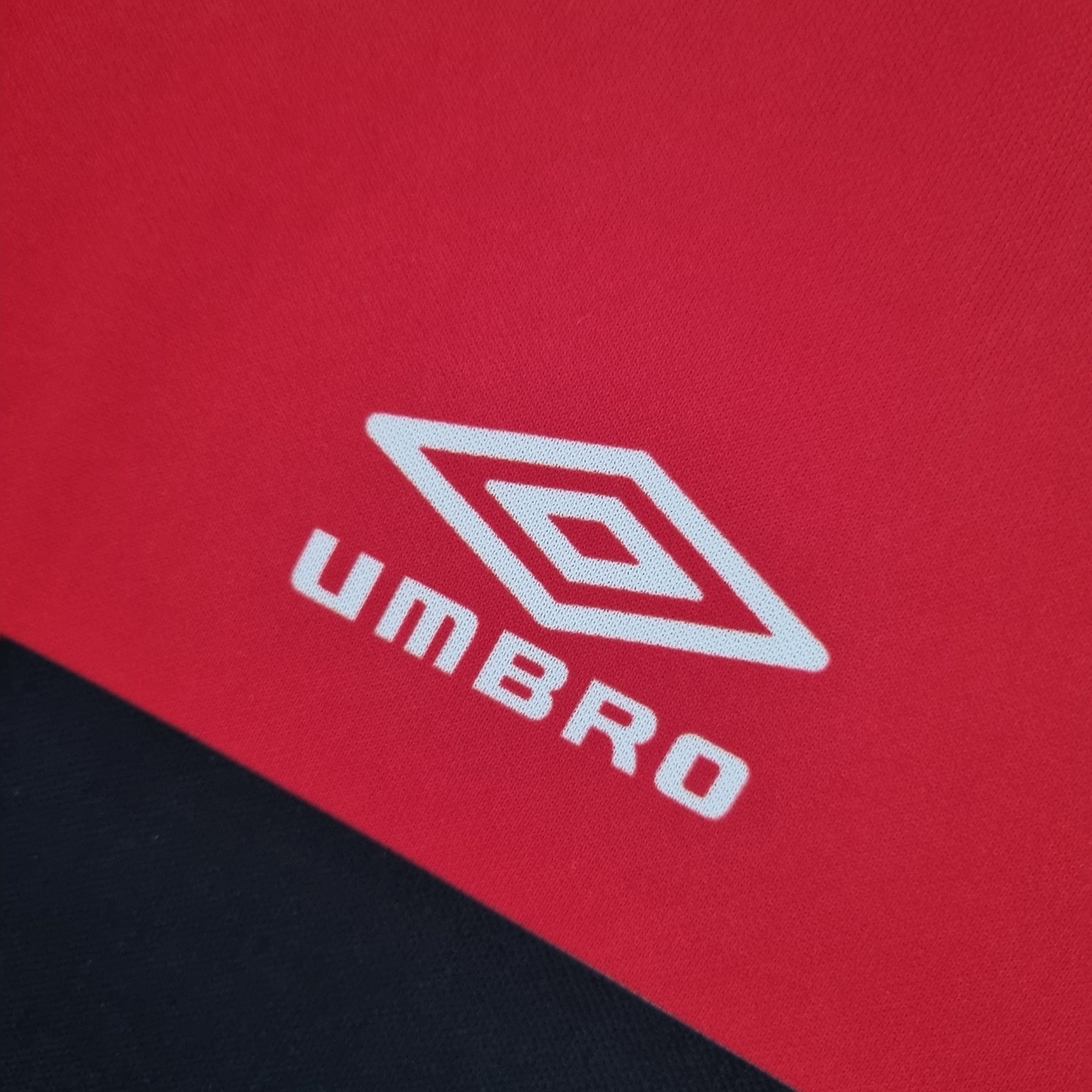 Camiseta Retro Flamengo 92/93 Home - detalle del cuello