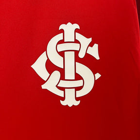 Camiseta 24∕25 Internacional Training Wear Red - detalle del cuello