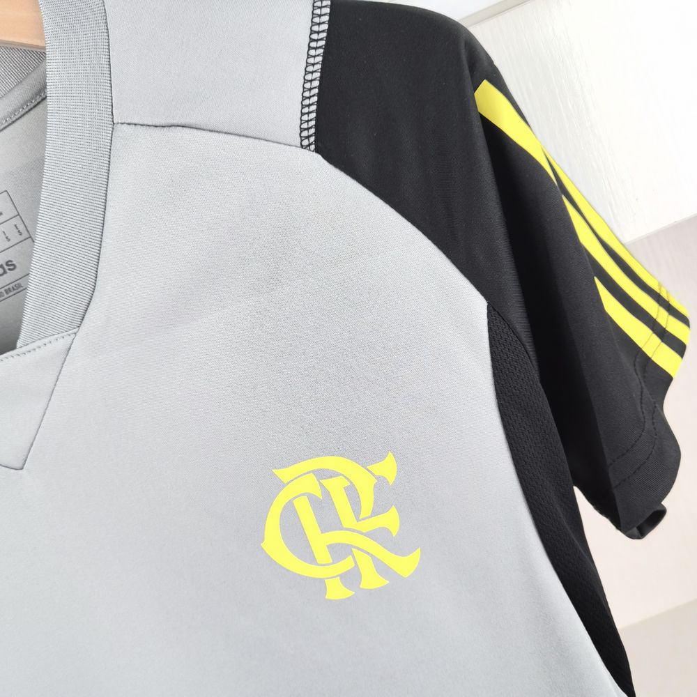 Camiseta 24∕25 Flamengo Treino Femenino - Cinza - tejido y acabado